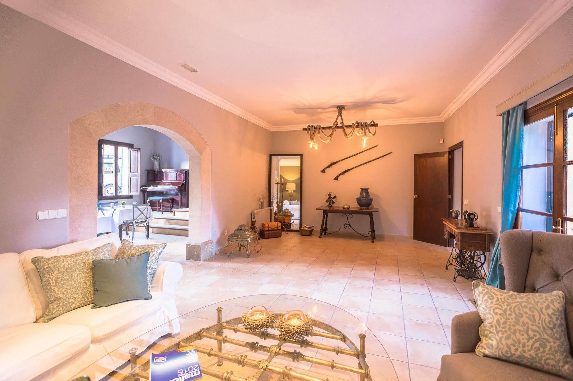El Nido De Alaro - Turismo De Interior Alaró Exterior foto